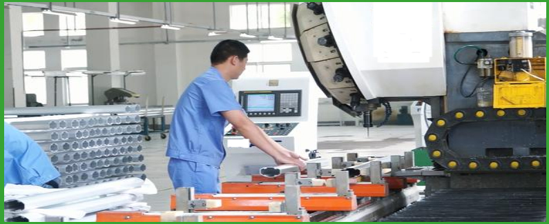 c荊騰鋁業(yè)-CNC加工車(chē)間展示